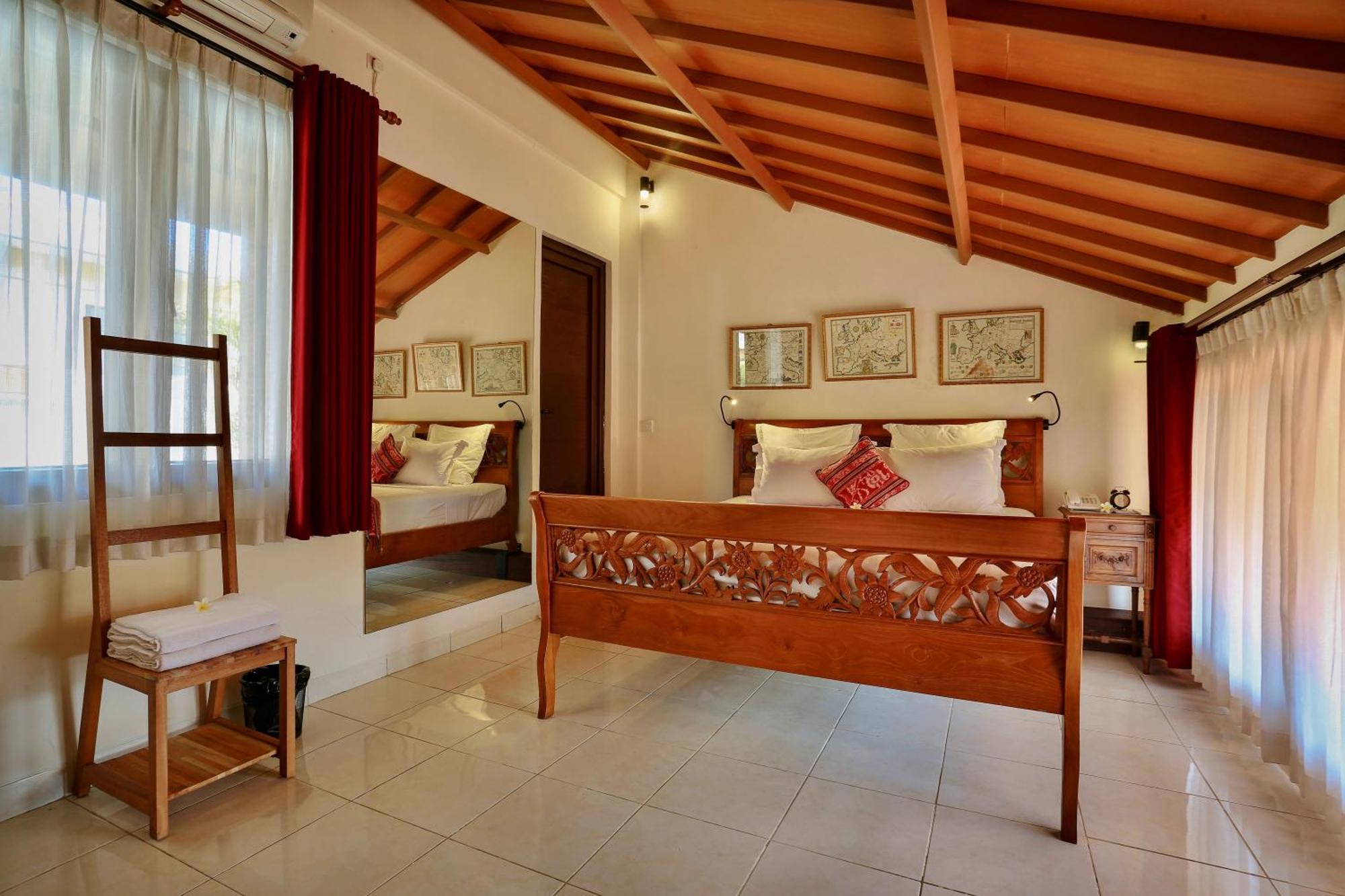 Manzelejepun Villa & Pavilion Sanur  Exterior photo
